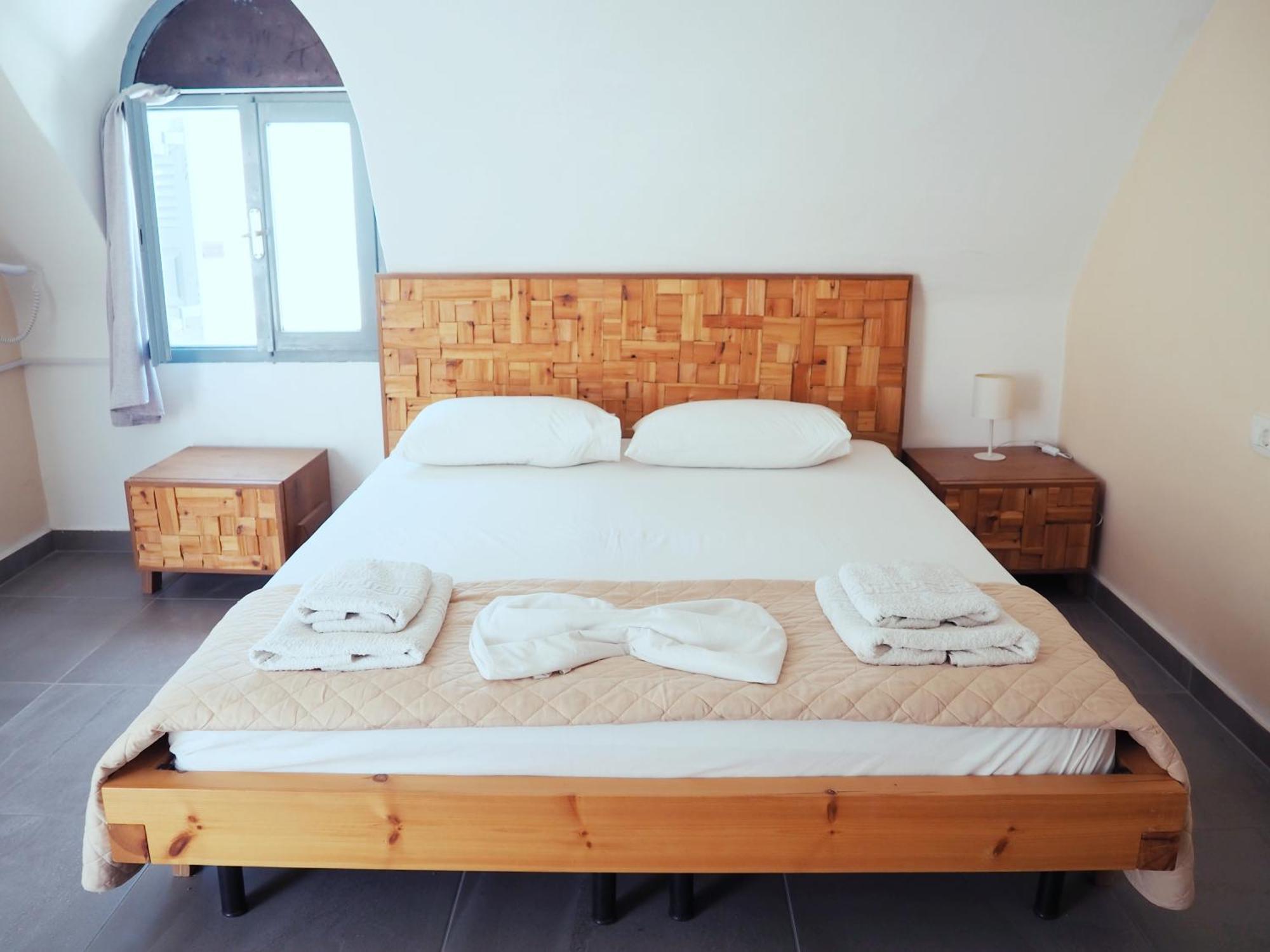 Leon Lux Apartments Perivolos  Extérieur photo
