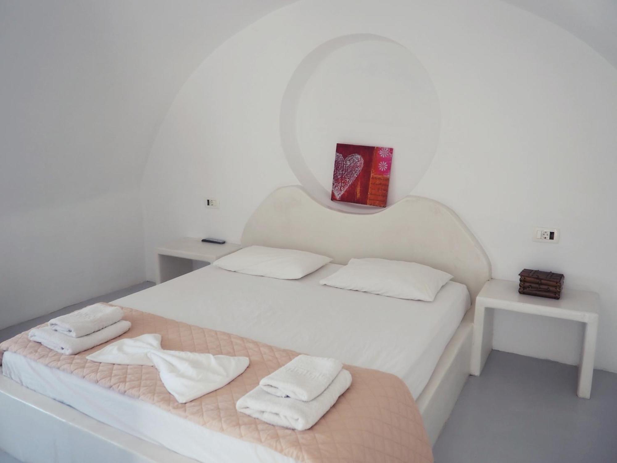 Leon Lux Apartments Perivolos  Extérieur photo