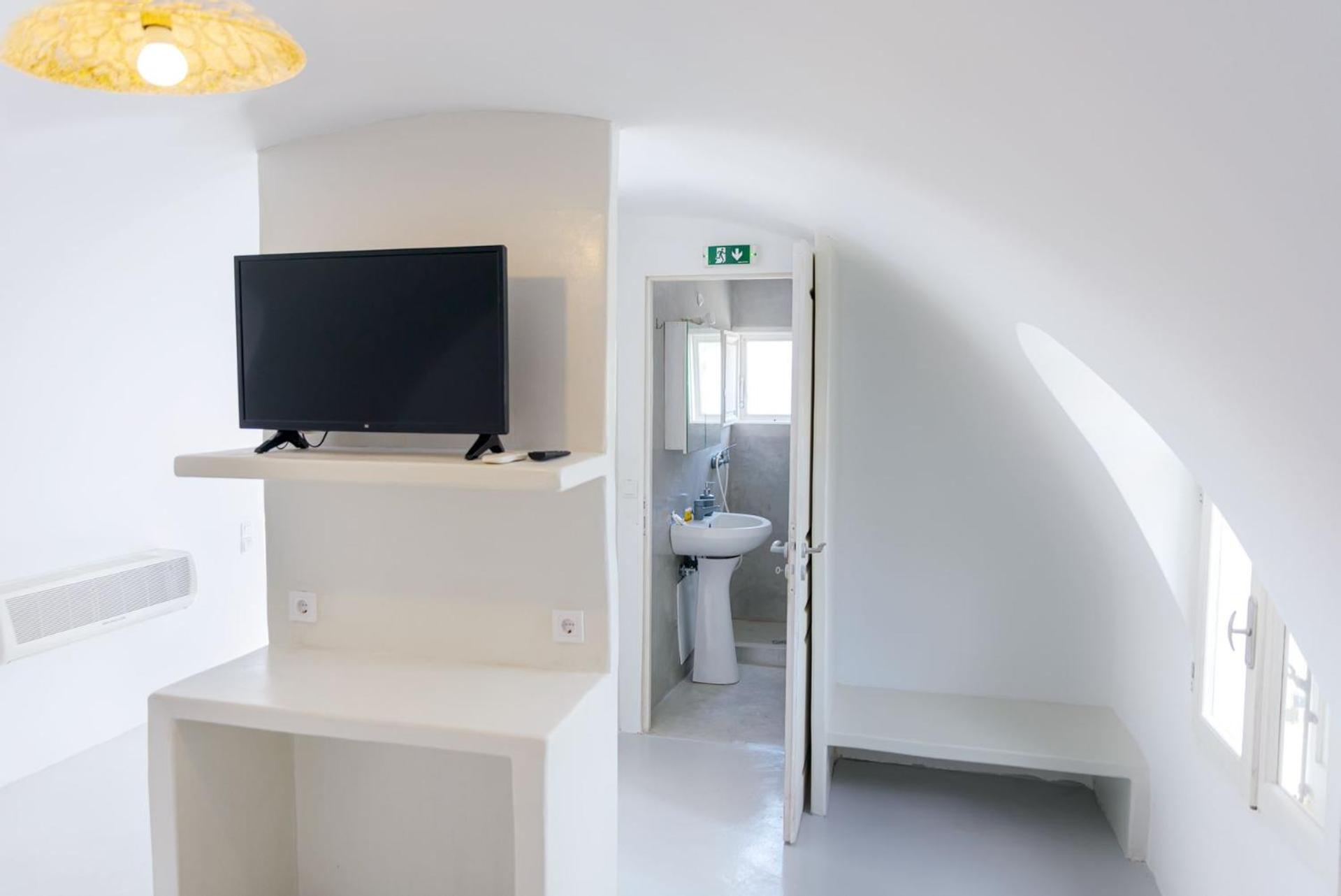 Leon Lux Apartments Perivolos  Extérieur photo