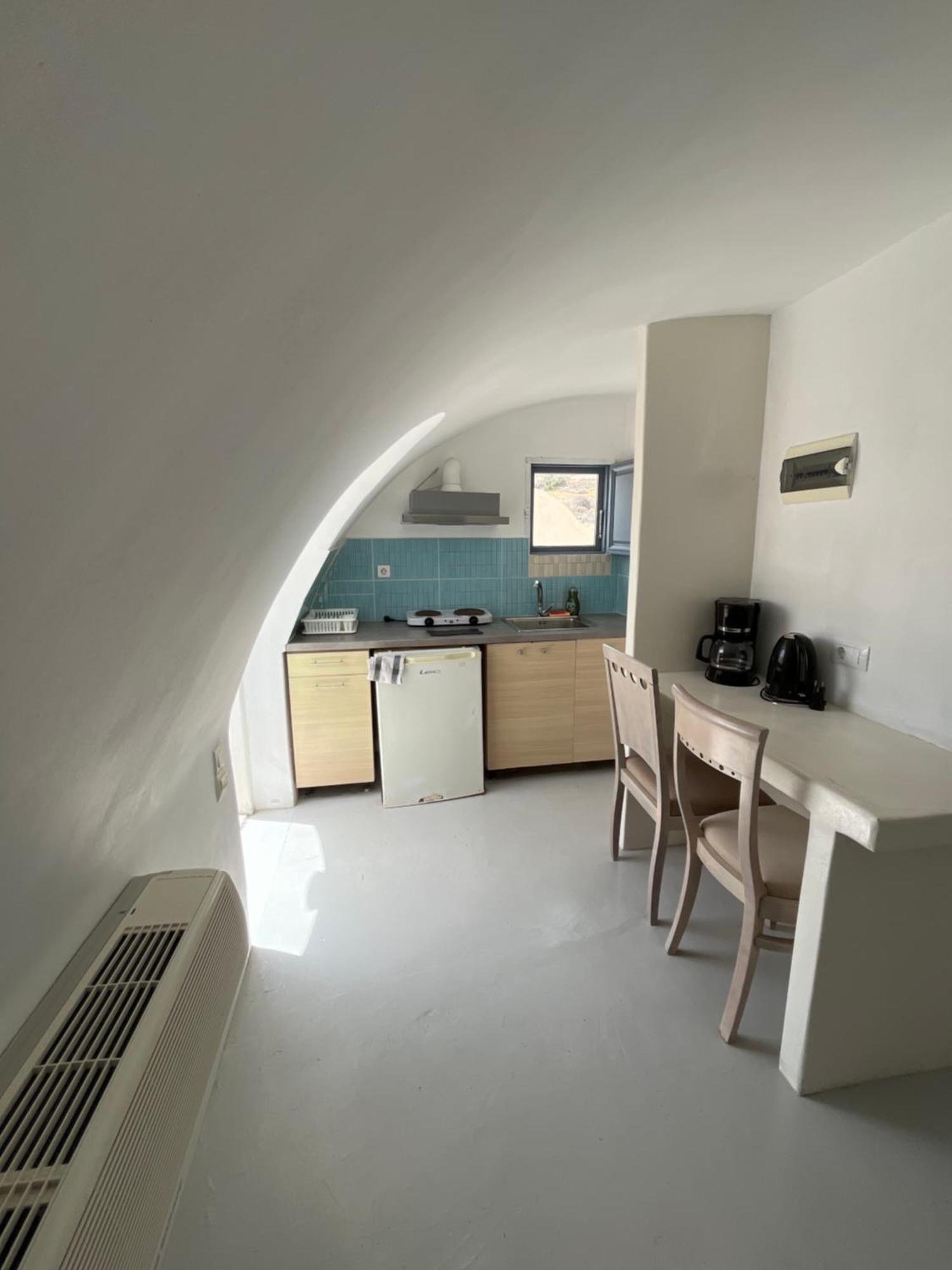 Leon Lux Apartments Perivolos  Extérieur photo
