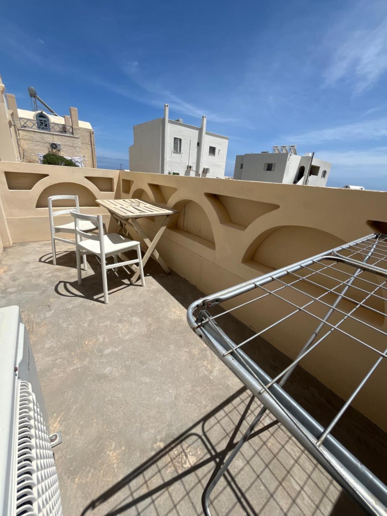 Leon Lux Apartments Perivolos  Extérieur photo